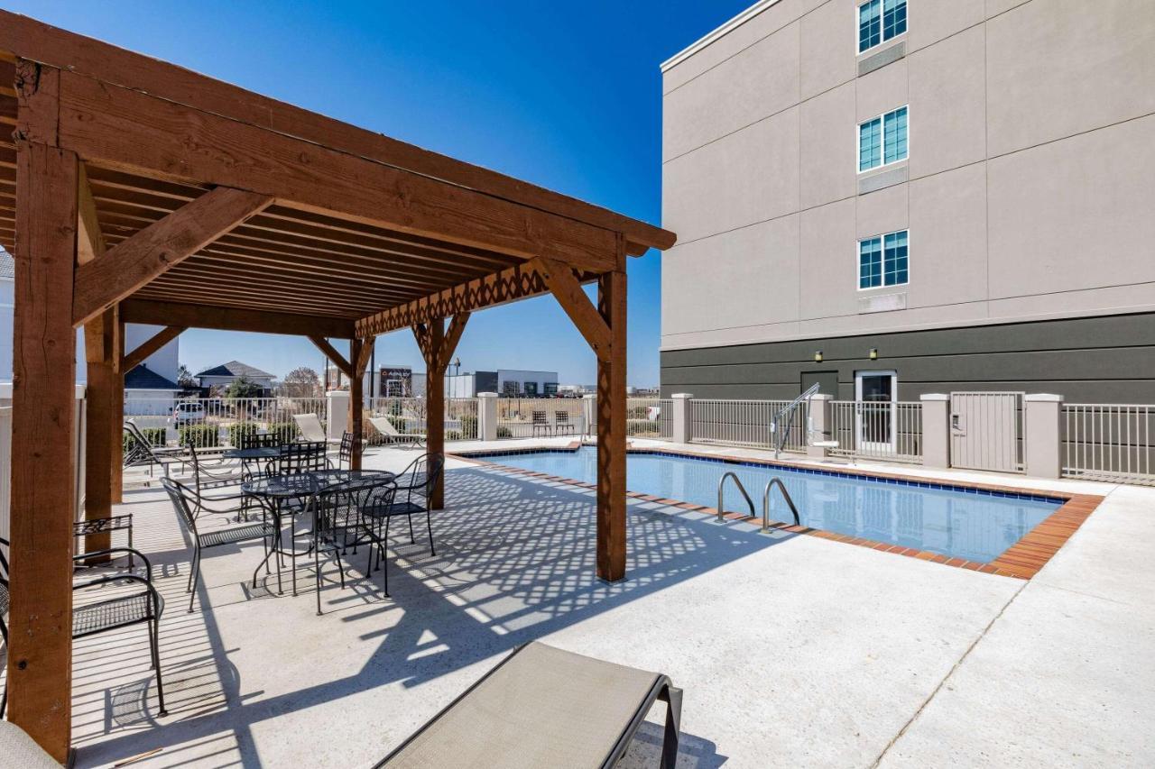 La Quinta Inn & Suites By Wyndham Ardmore Exterior foto